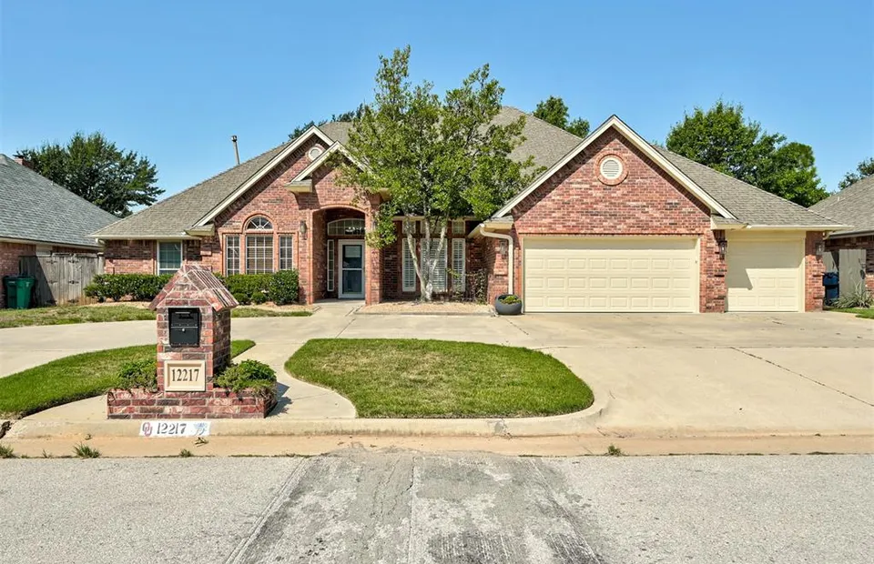 12217 Lorien Way