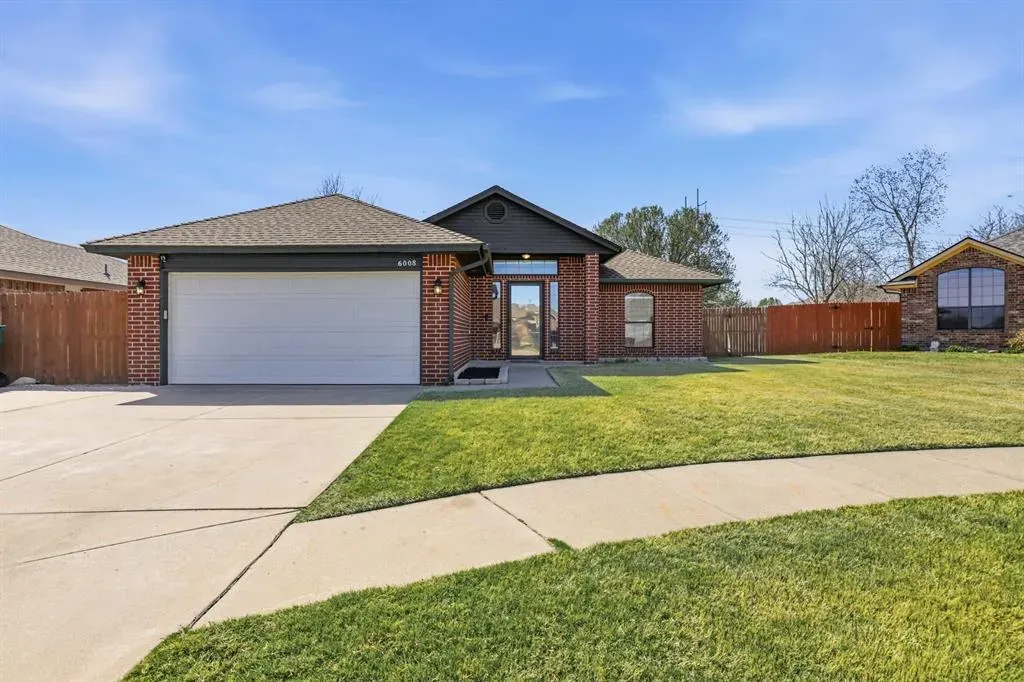 Exterior of 6008 SE 84th Place, Oklahoma City, OK 73135