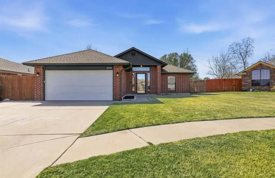 6008 SE 84th Place